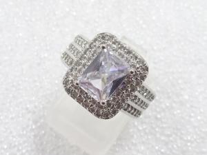 クリスタル　指輪(13号)